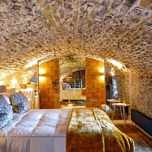 The Vault, Gileston Manor Apartment